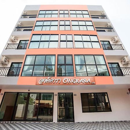 Ongkara Near Bts Thonglor Otel Bangkok Dış mekan fotoğraf